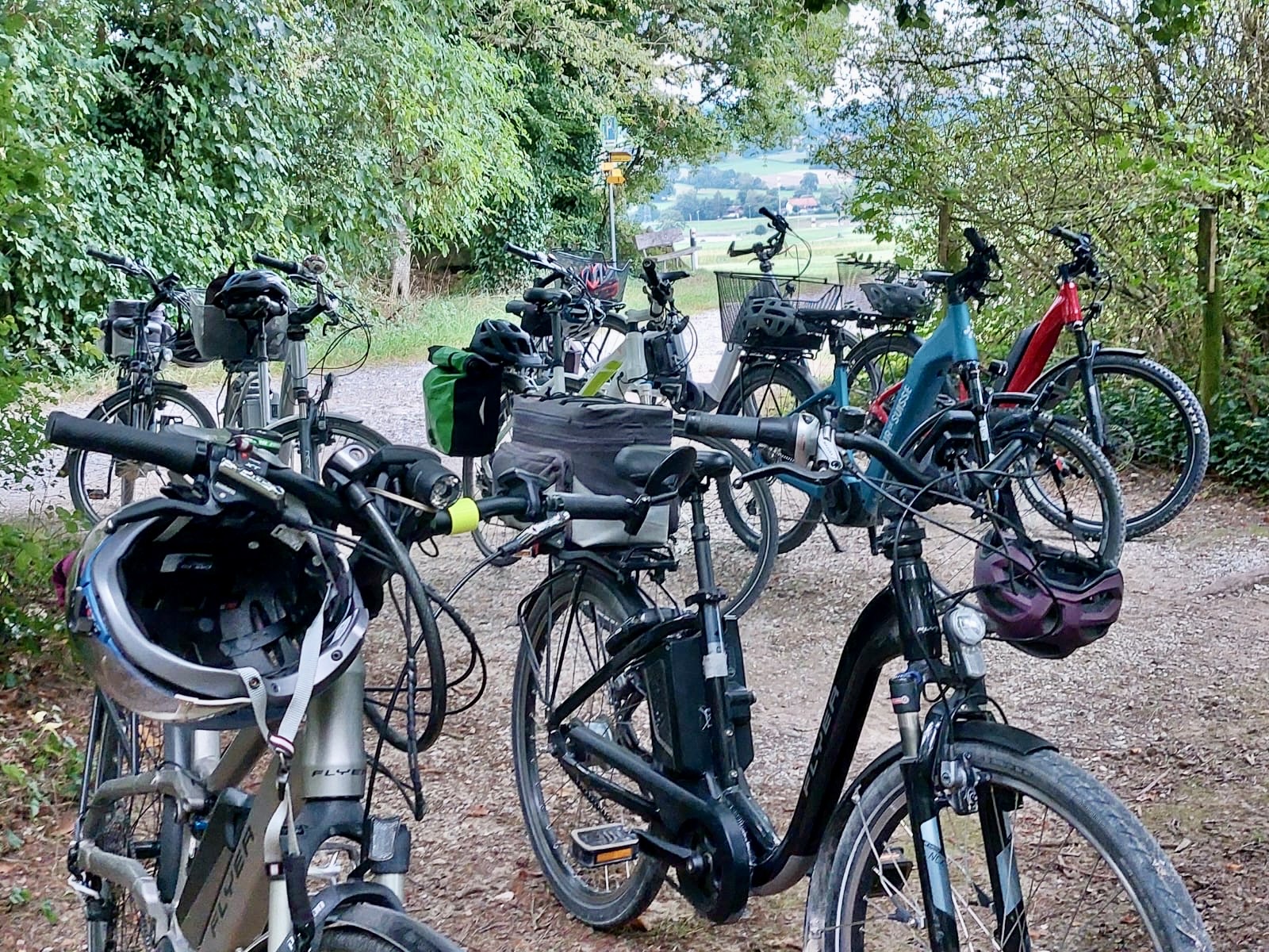 Velotour mit Pizza essen